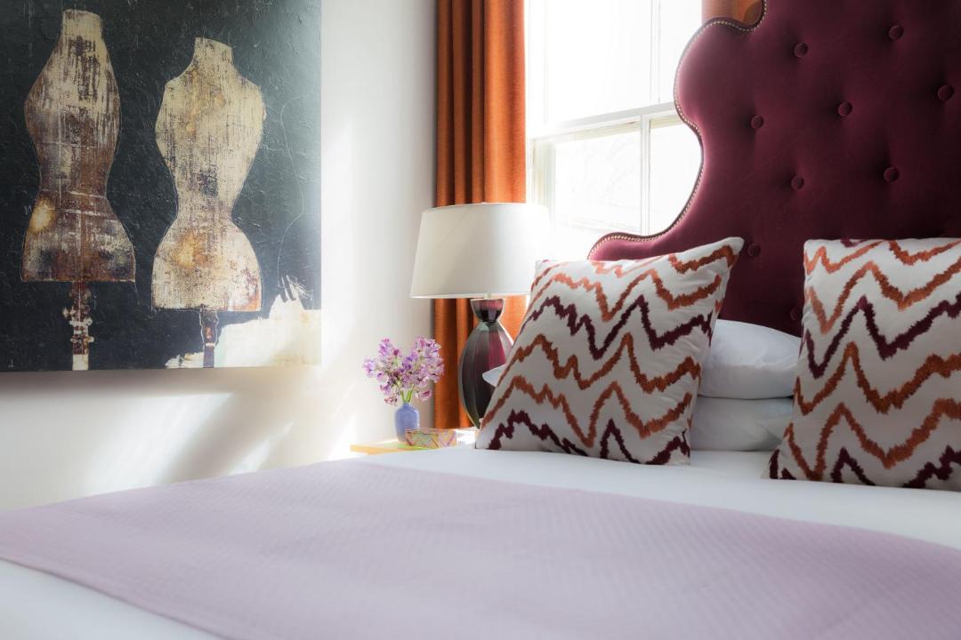 Photo of Others in Top of the Hill