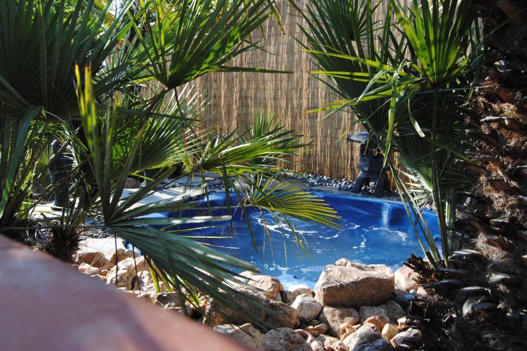 Photo of Others in Chezelle