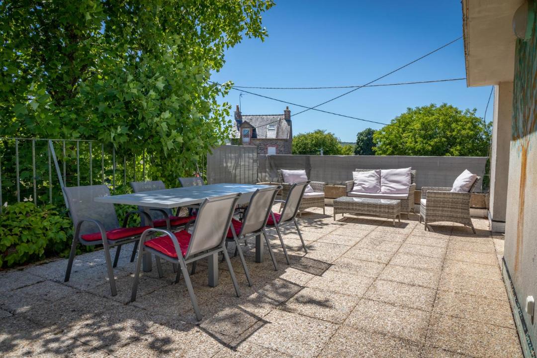 Photo of Others in Guer