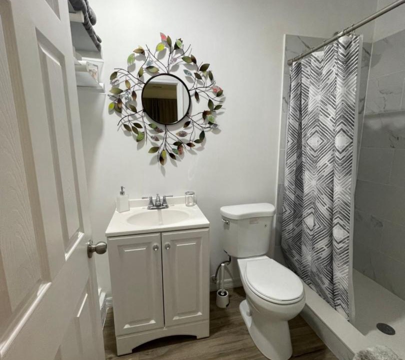 Photo of Bathroom in Girvin