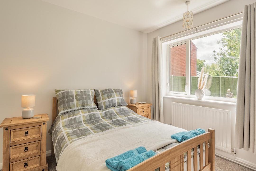 Photo of Others in Alford