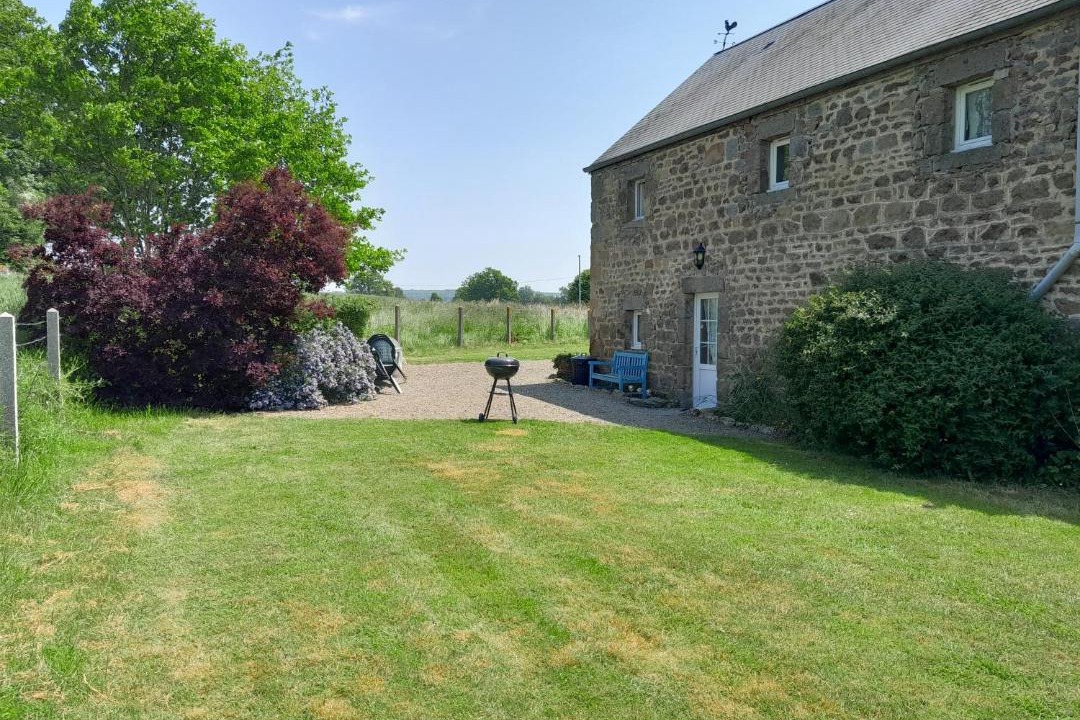 Photo of Buildings in Taillebois