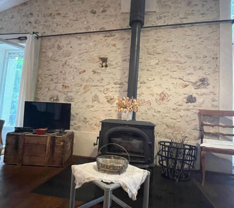 Photo of Livingroom in Cenne-Monestias