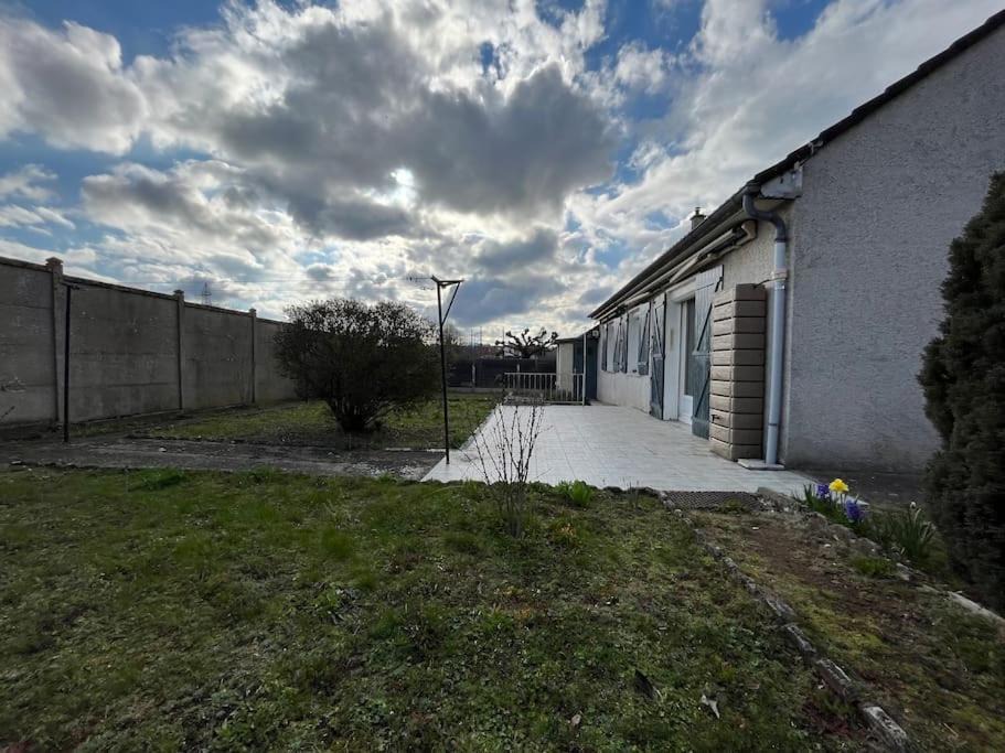 Photo of Buildings in Champagne-sur-Seine