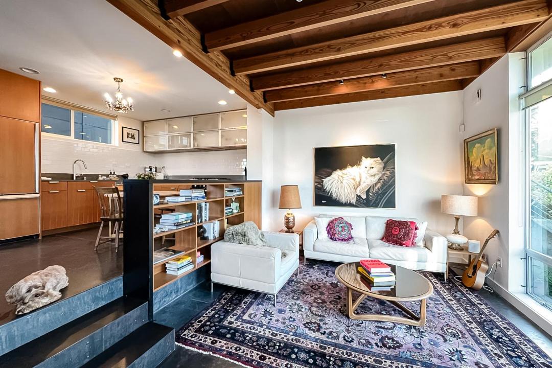 Photo of Others in Mann