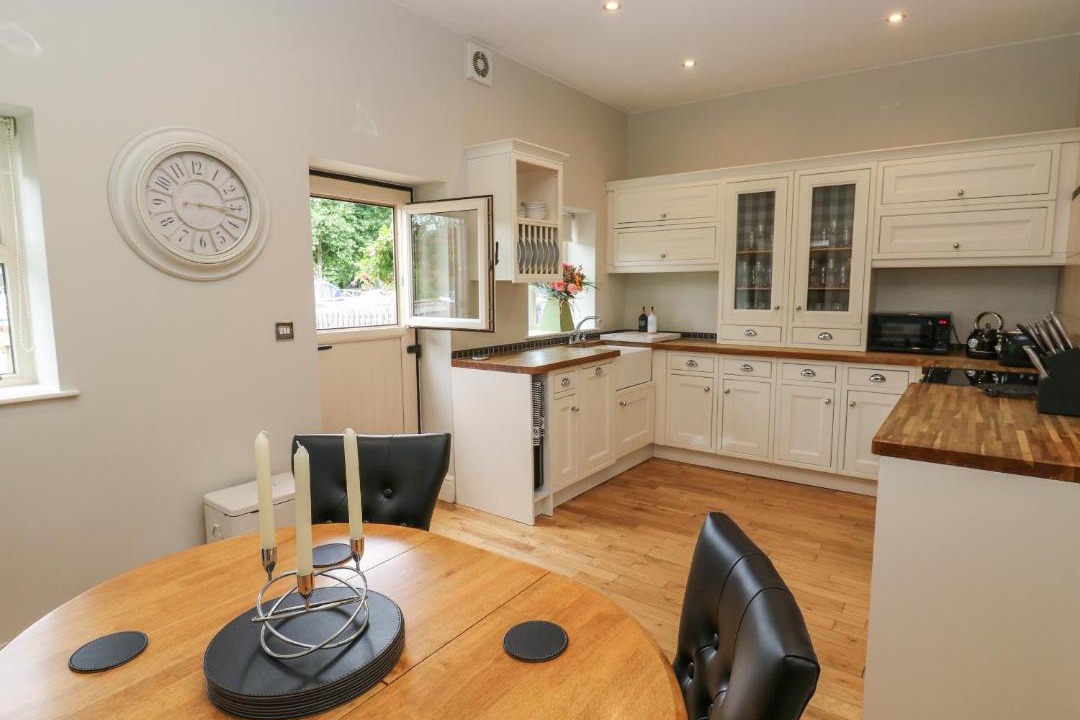 Photo of Others in Stanley