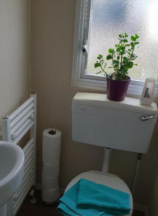 Photo of Bathroom in Dymchurch