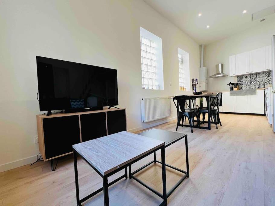 Photo of Livingroom in Francheville Le Bas
