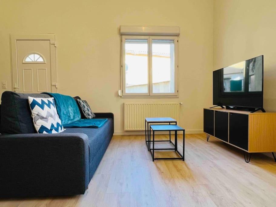 Photo of Livingroom in Francheville Le Bas