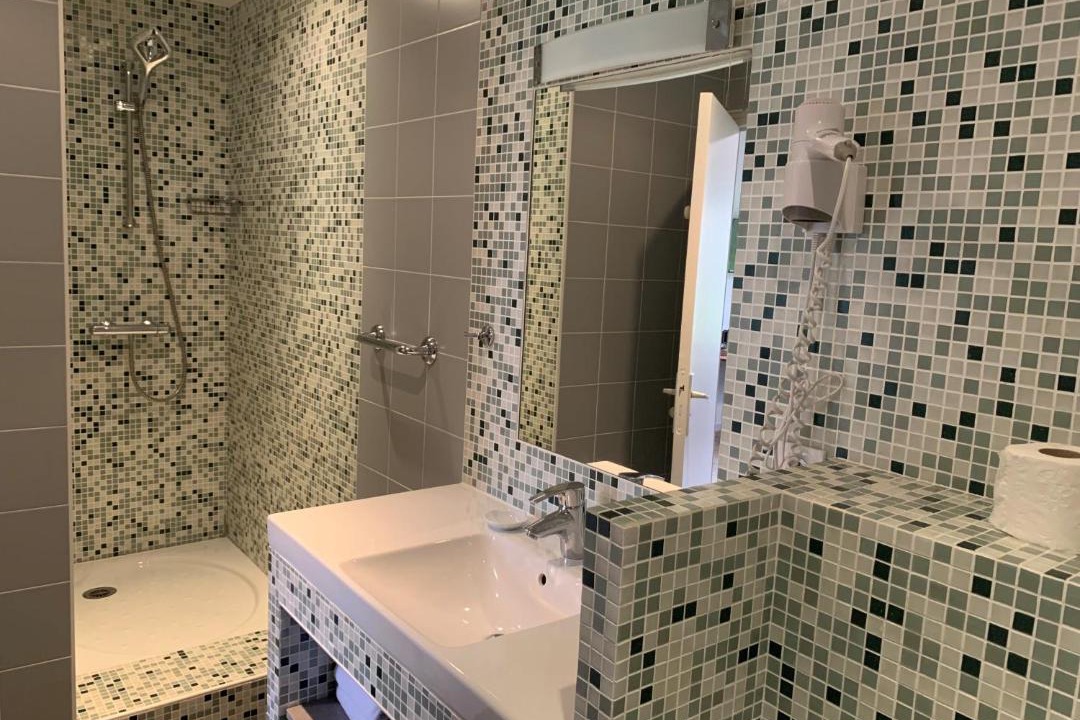 Photo of Bathroom in Plouer-sur-Rance