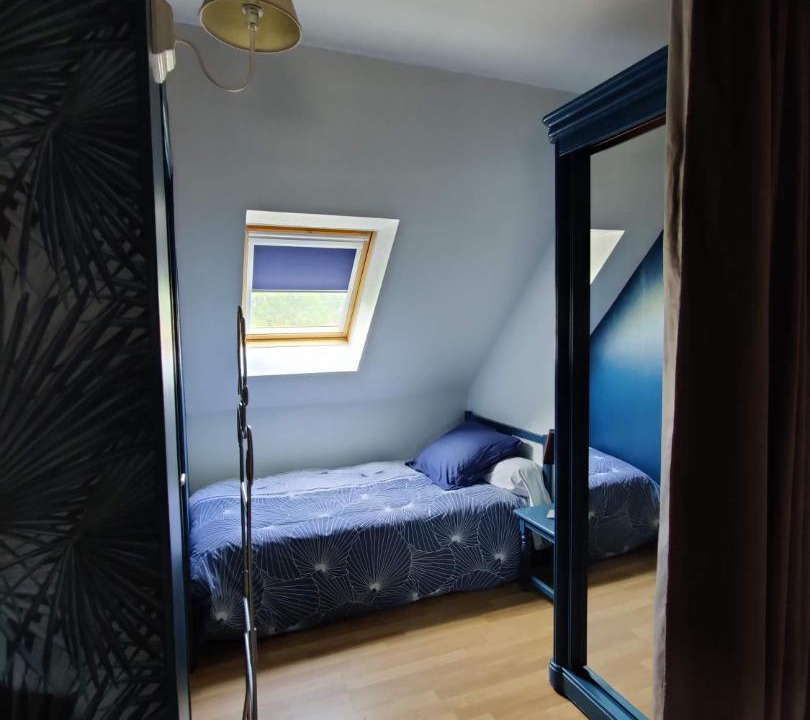 Photo of Bedroom in Verneuil-en-Halatte