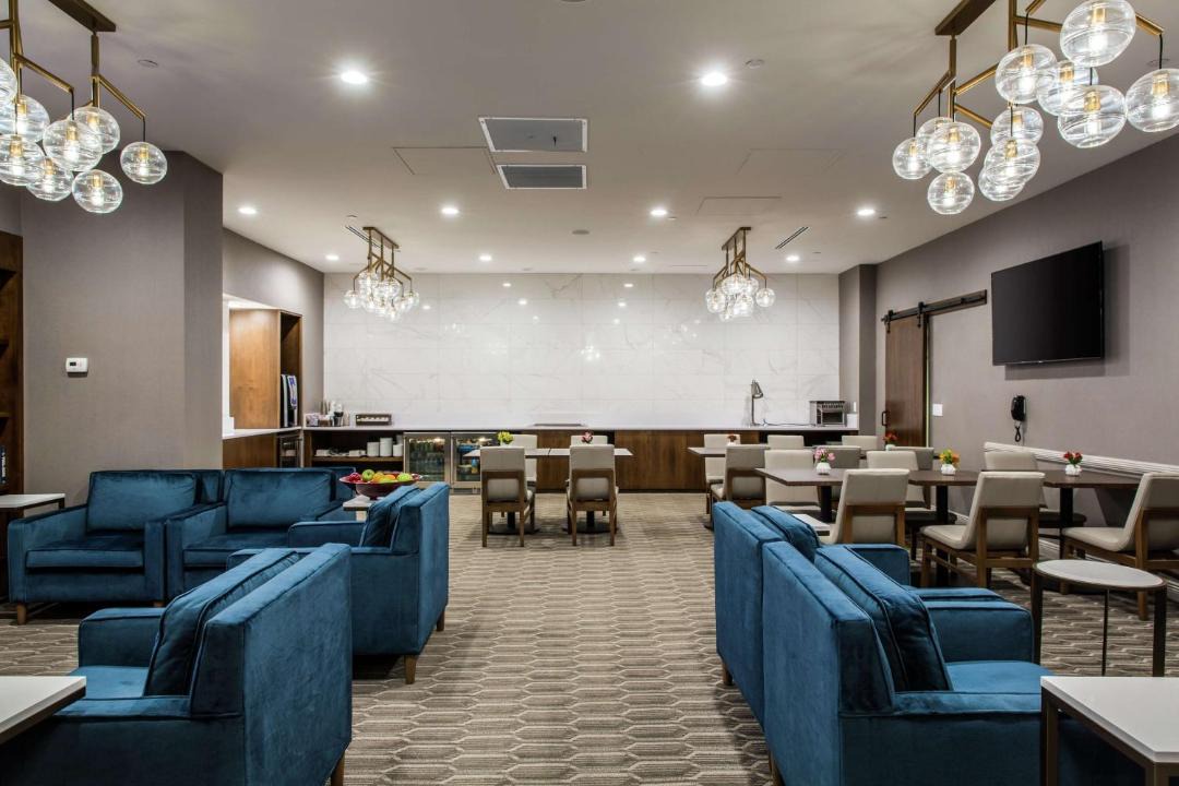 Photo of Others in Oak Lawn