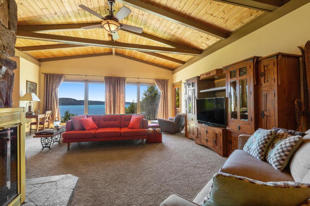 Photo of Others in Eldon