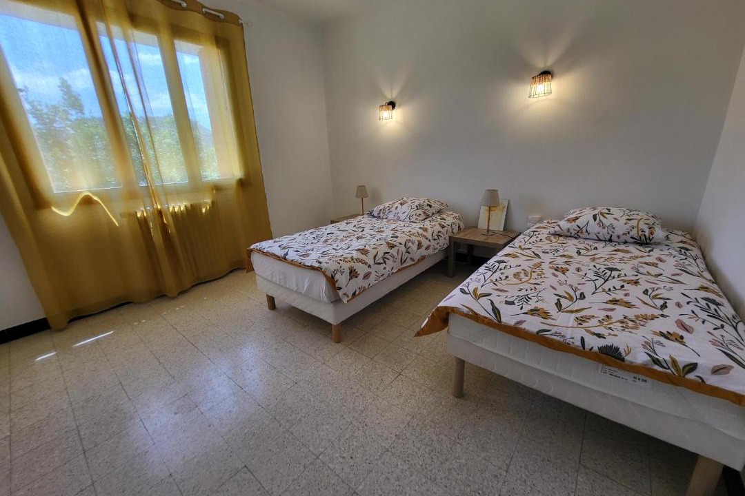 Photo of Others in Les Vans