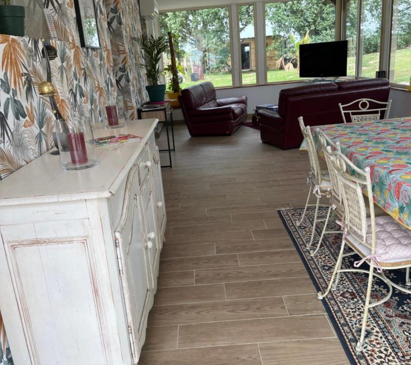 Photo of Livingroom in Saint-Ouen-des-Vallons