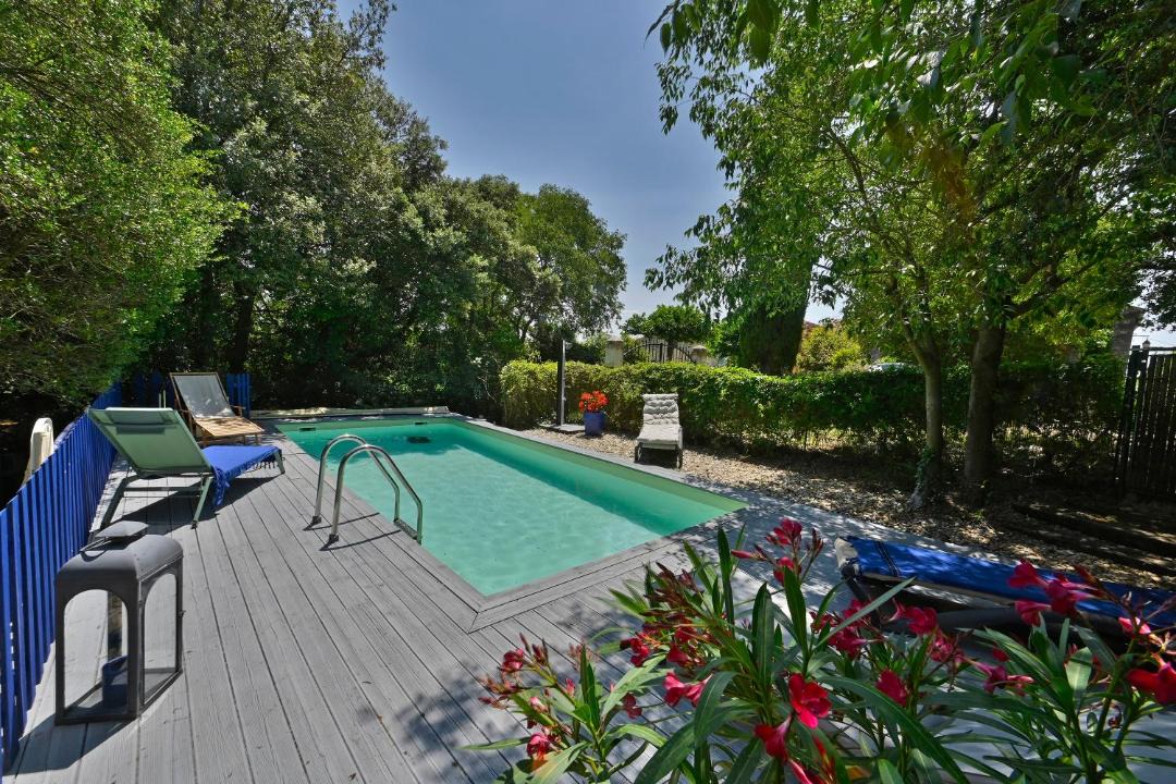 Photo of Outdoor in Lussan