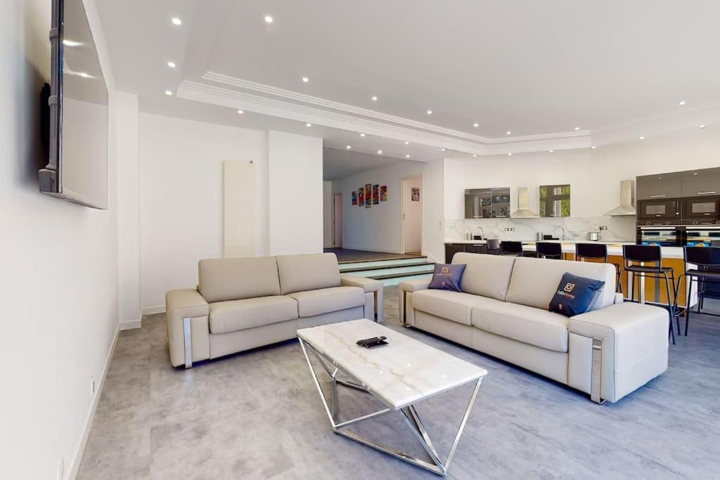 Photo of Livingroom in Centre Ancien