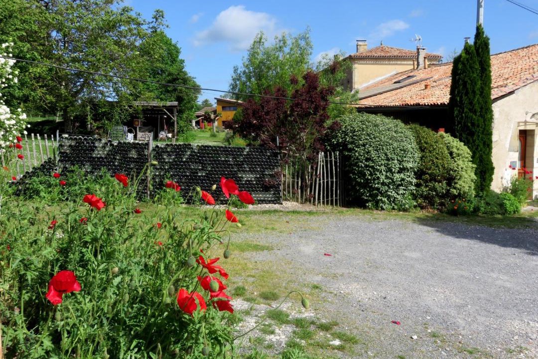 Photo of Buildings in Sadirac
