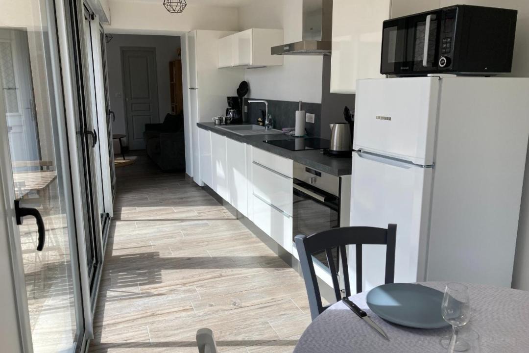 Photo of Kitchen in Coulommes-la-Montagne