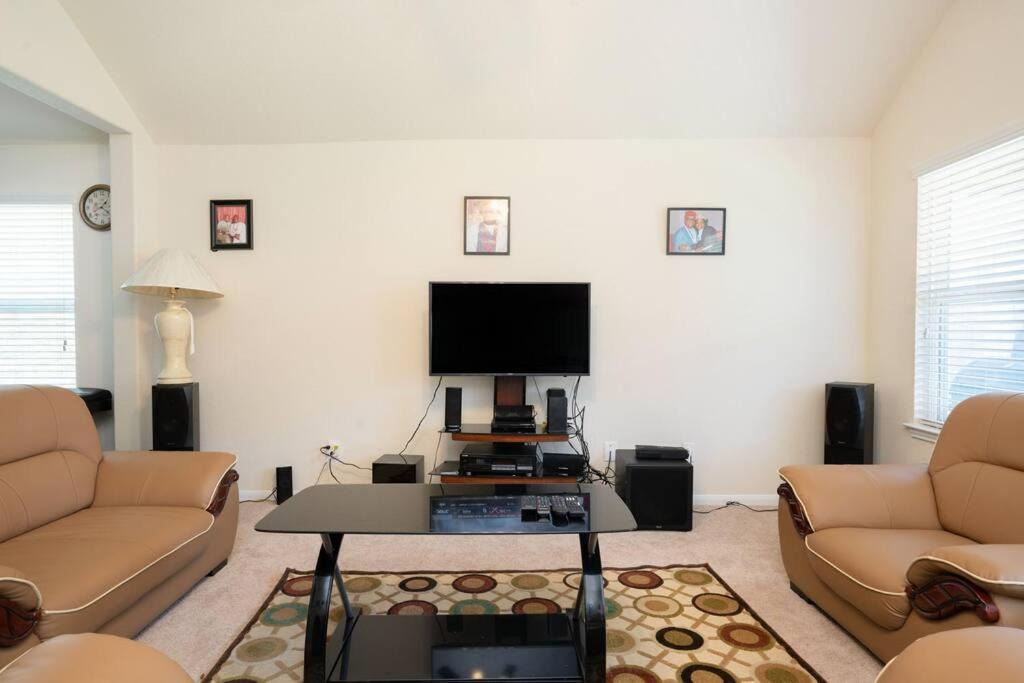 Photo of Livingroom in Fresno