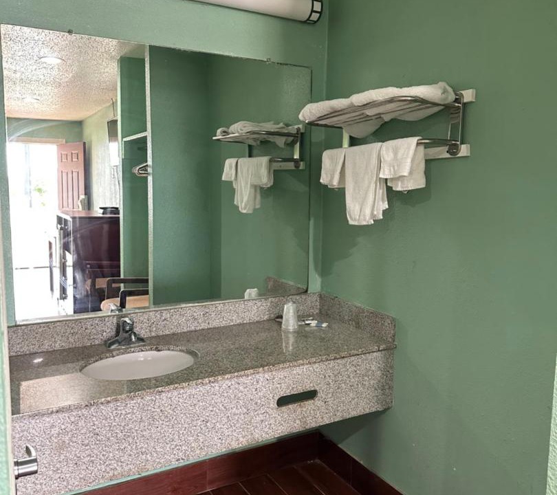 Photo of Bathroom in Floresville