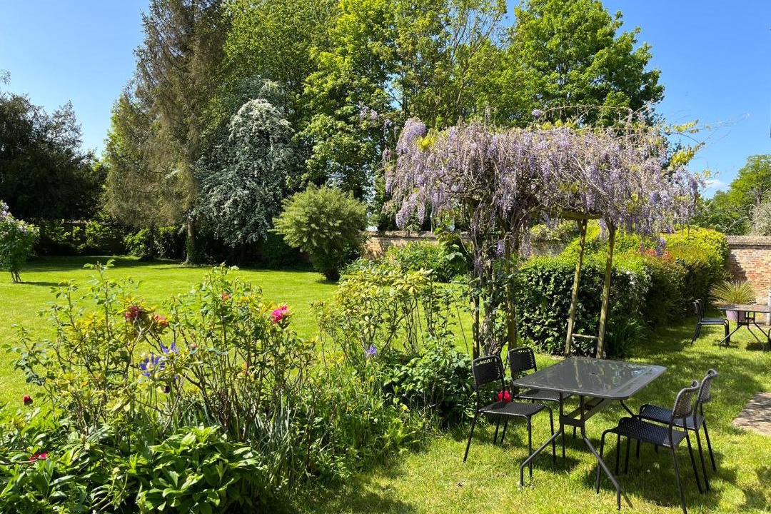 Photo of Others in Aigneville