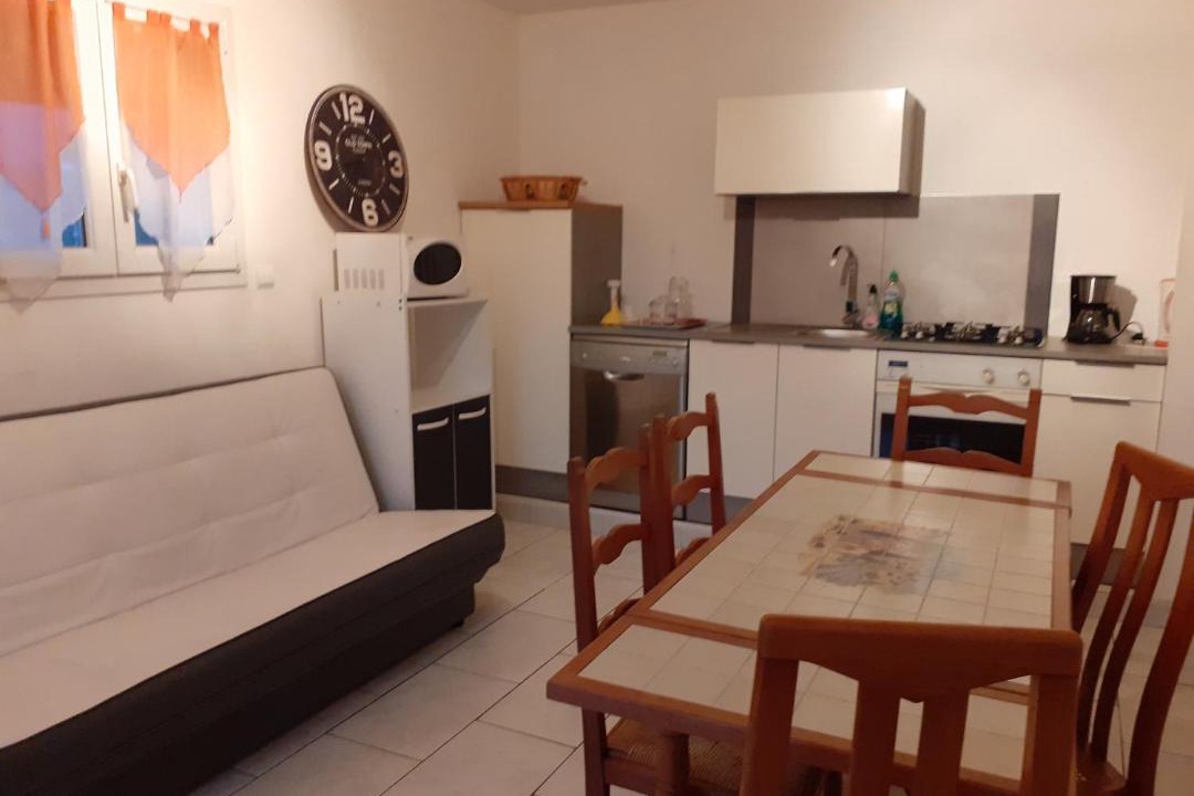 Photo of Others in Pia