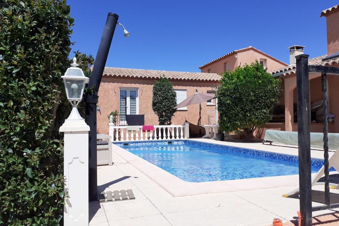 Photo of Outdoor in Pia