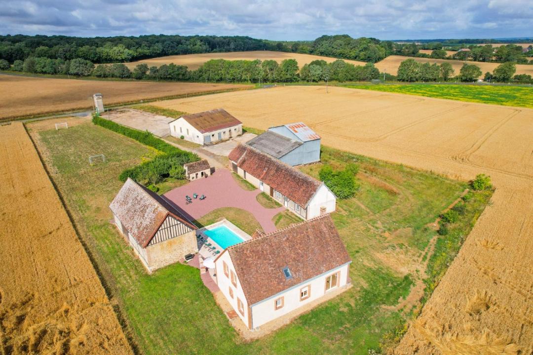 Photo of Others in Droue