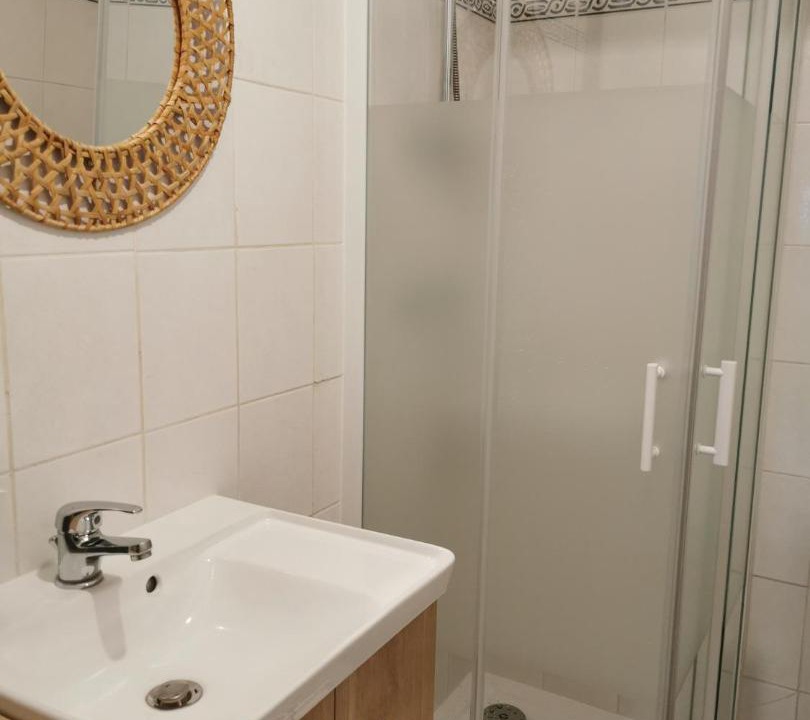 Photo of Bathroom in Gap