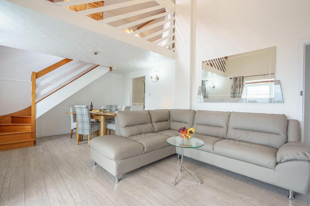 Photo of Livingroom in Thornhill