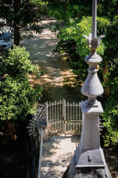 Photo of Patio Balcony in Saint-Martin-d'Abbat