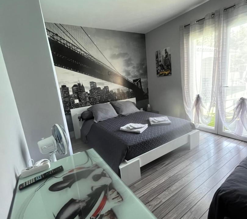 Photo of Bedroom in Creches-sur-Saone