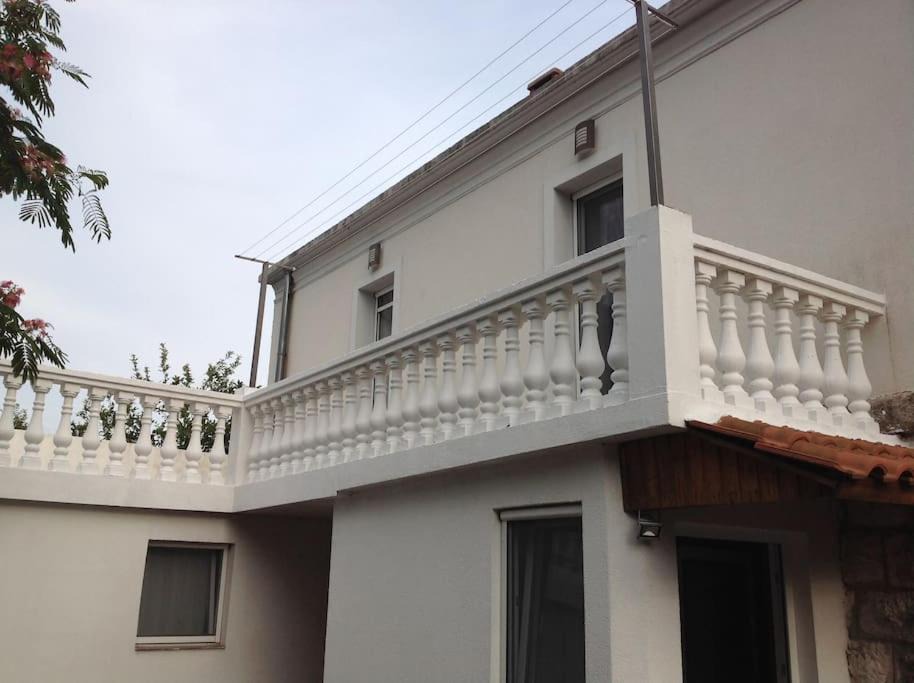 Photo of Buildings in Drivenik