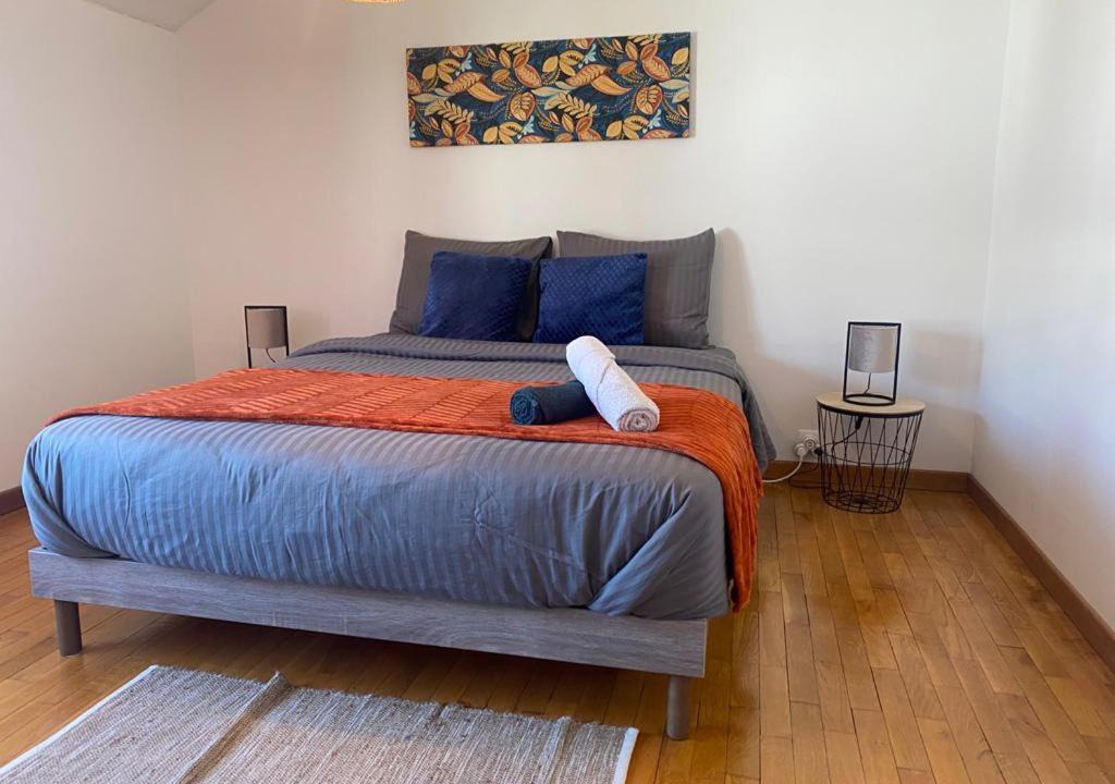 Photo of Bedroom in Flore