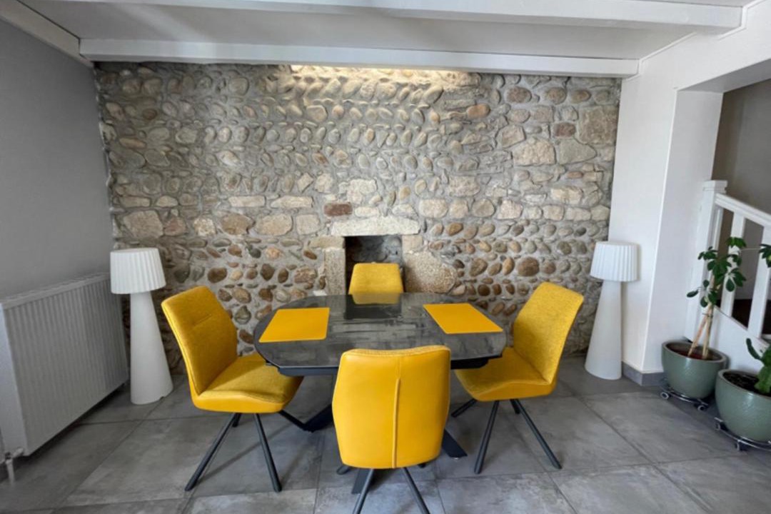 Photo of Others in Charmes-sur-Rhone