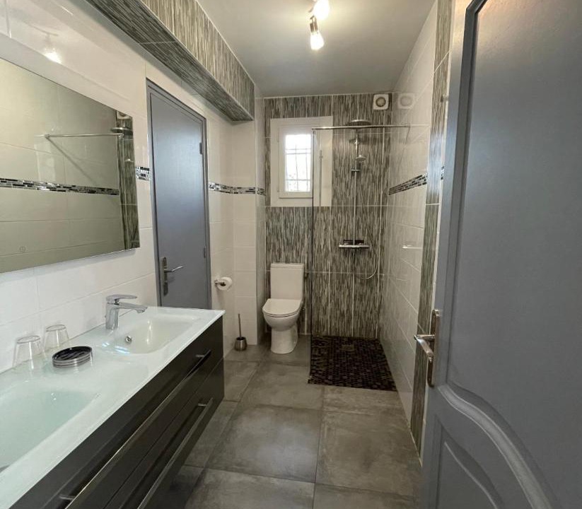 Photo of Others in Charmes-sur-Rhone