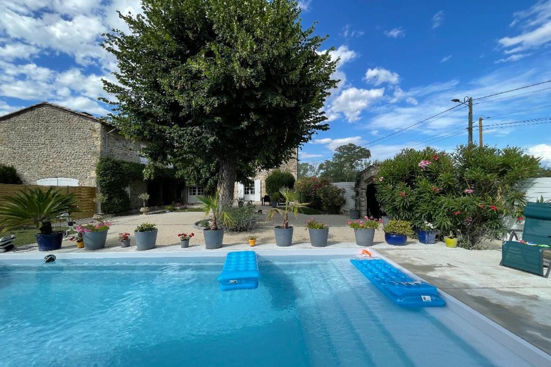 Photo of Others in Charmes-sur-Rhone