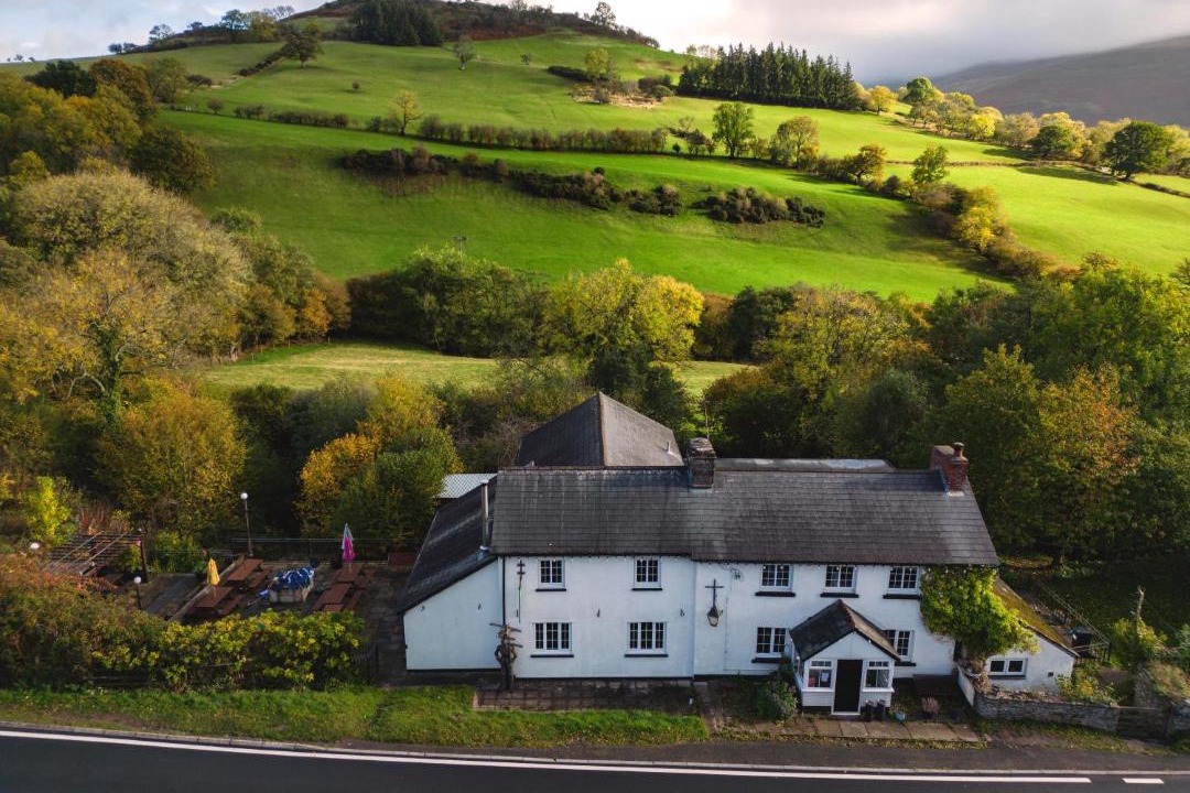 Photo of Others in Pengenffordd