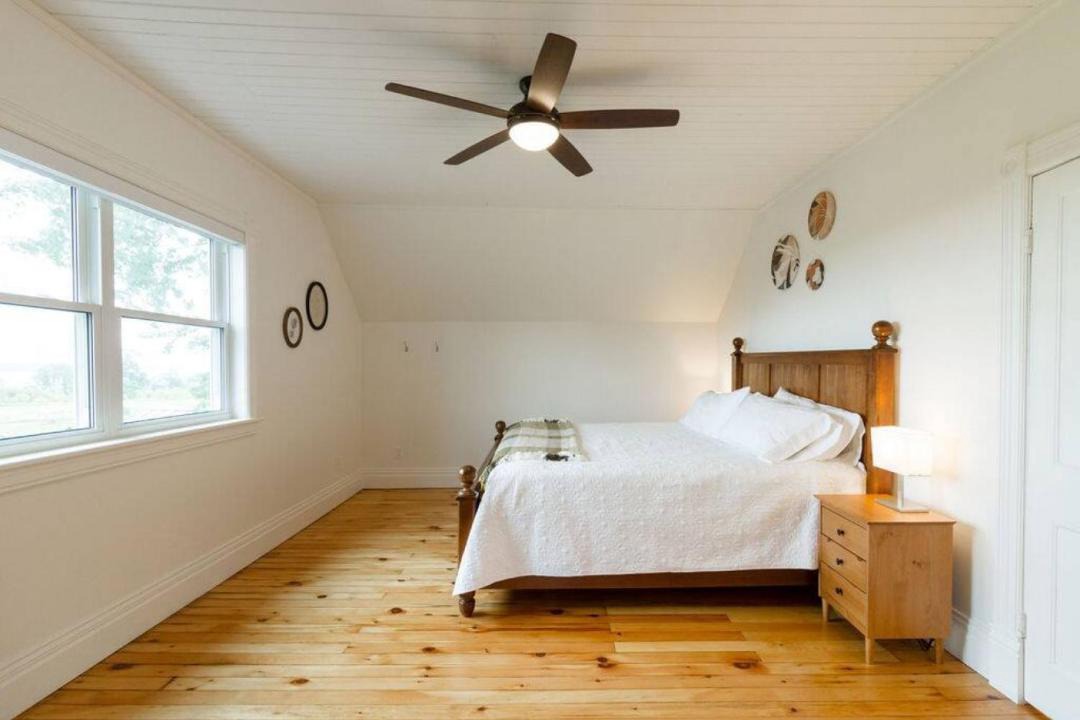 Photo of Bedroom in Greater Napanee