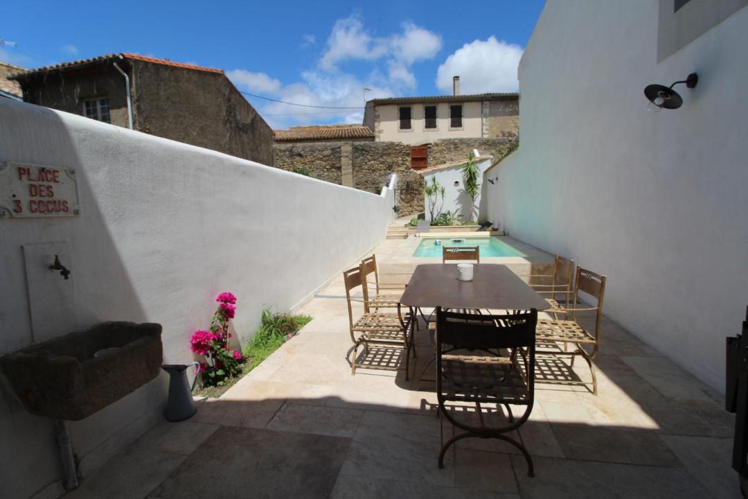 Photo of Patio Balcony in Fabrezan