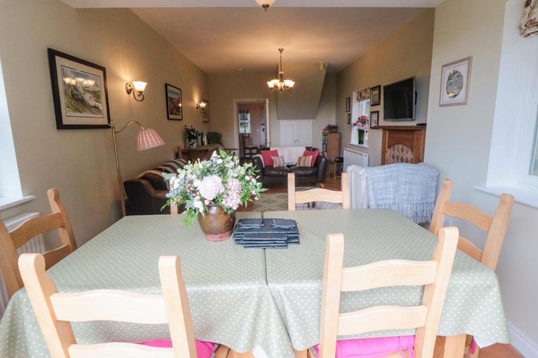 Photo of Others in Potter Brompton