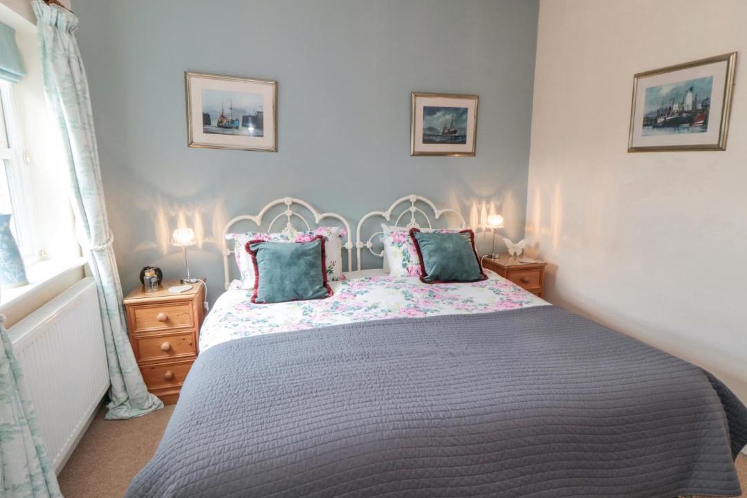 Photo of Bedroom in Potter Brompton