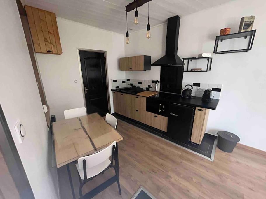 Photo of Kitchen in Charleville-Mezieres