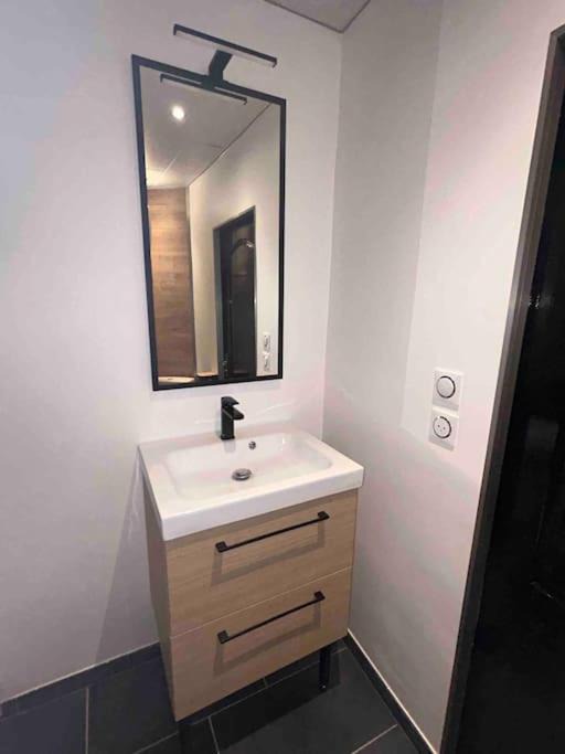 Photo of Bathroom in Charleville-Mezieres