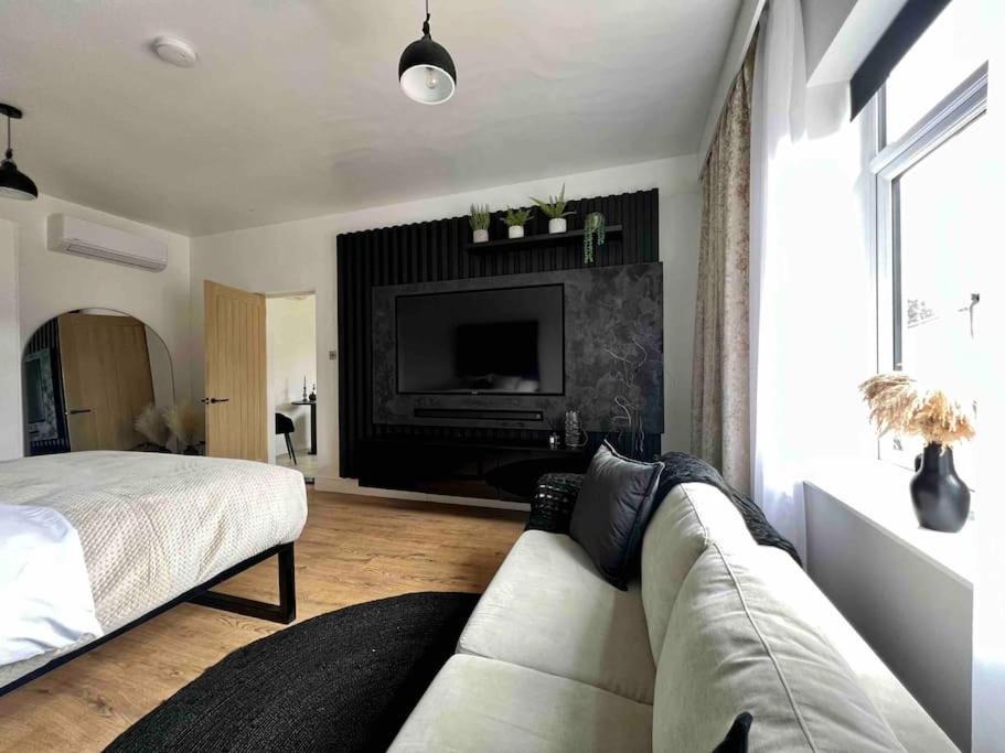 Photo of Others in Hethel