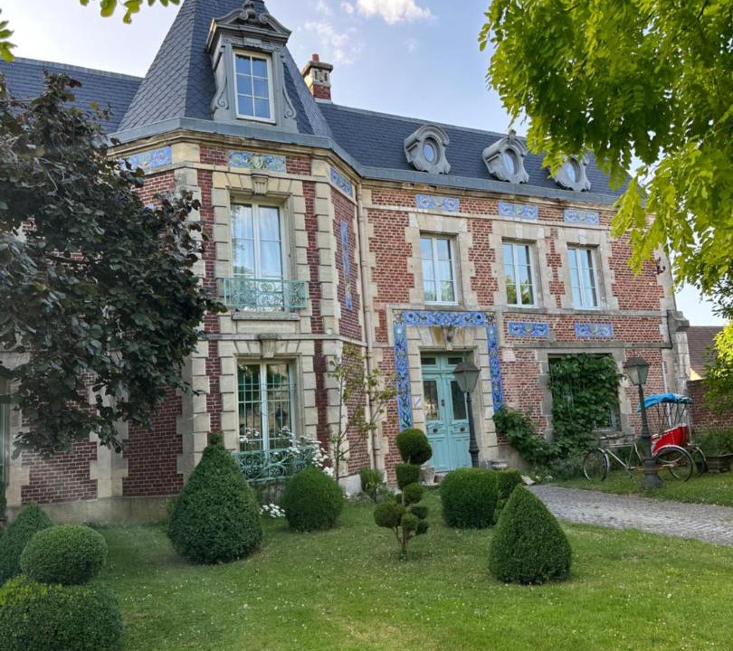 Photo of Others in Ravenel