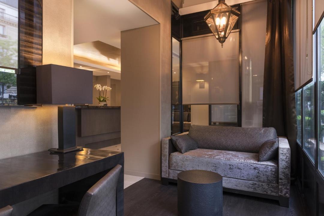 Photo of Others in Ternes