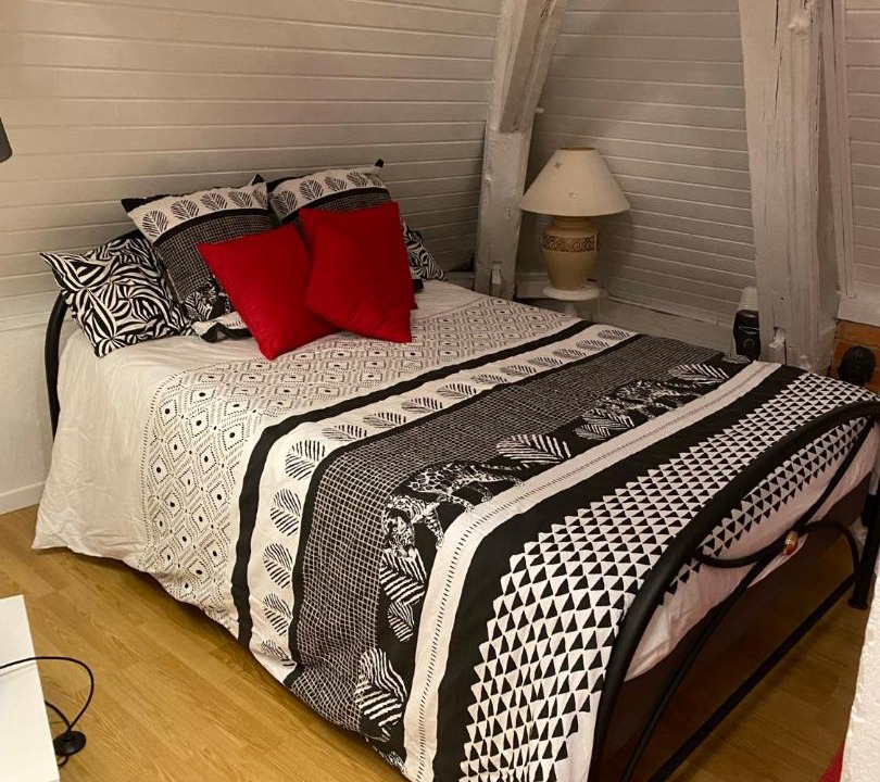 Photo of Others in Sens