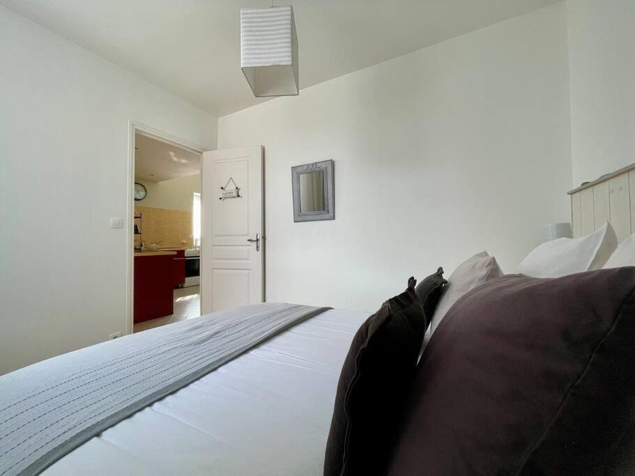 Photo of Bedroom in Saint-Martin-des-Entrees